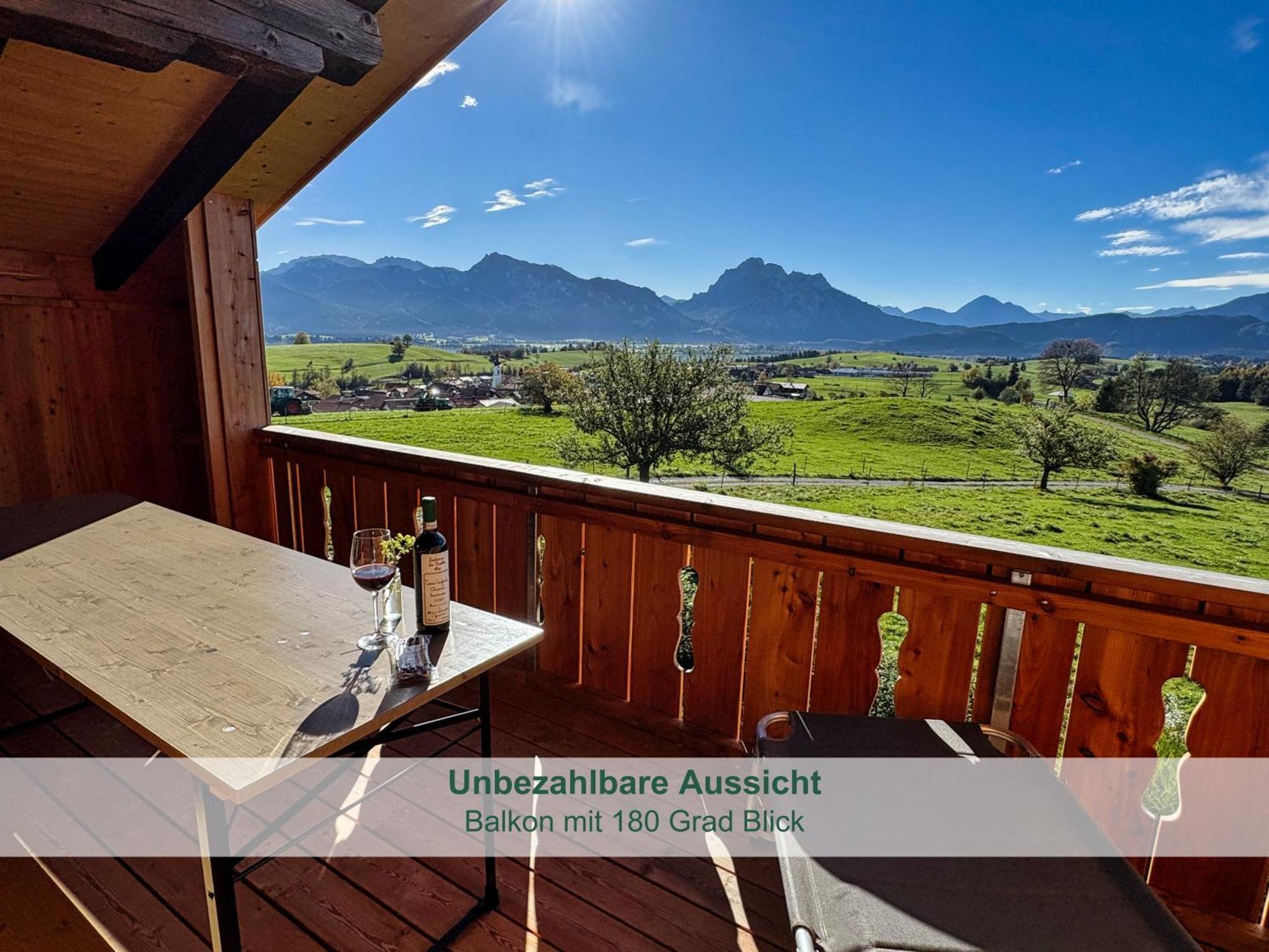 Chalet - Ferienwohnungen - Biohof Stoeger - Panoramasuedbalkon - Grandiose Aussicht Auf See, Berge Und Schloss Neuschwanstein Rieden Exterior photo